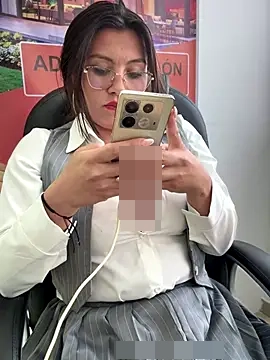 LIZ-06_'s Webcam Show