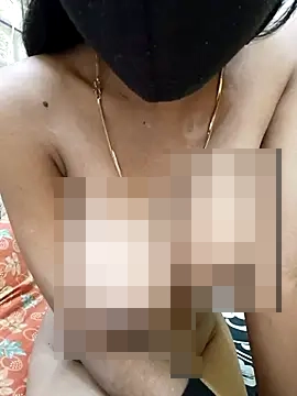 Quun_rosi's Webcam Show