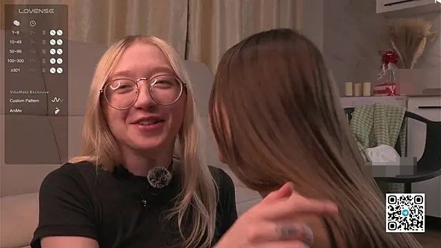 twinkiedust's Webcam Show