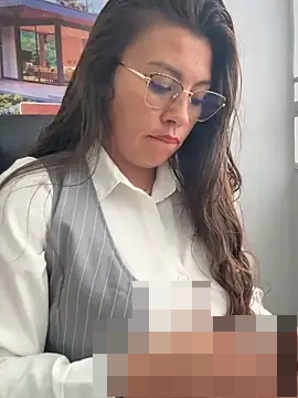 LIZ-06_'s Webcam Show