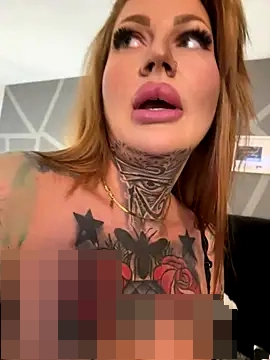 krysstal003's Webcam Show