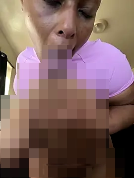 Realwetpussy's Webcam Show