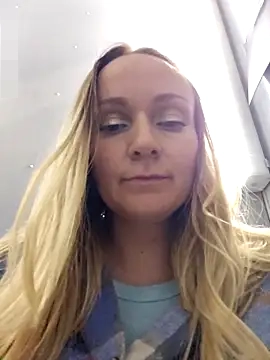 Bondgirl_013's Webcam Show