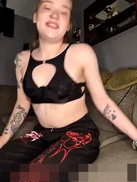 mattiethebaddieee's Webcam Show