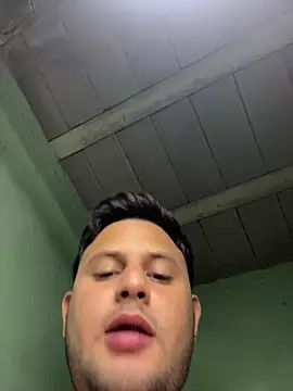 Milanyvero_'s Webcam Show