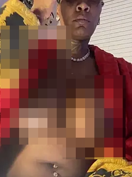 CUMQUEEN-XXX69's Webcam Show