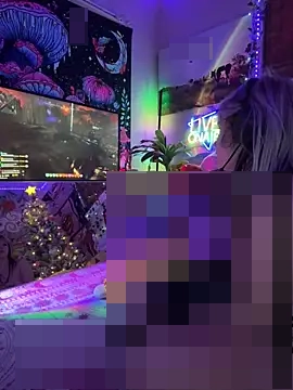 Cutiepiespanks' Webcam Show