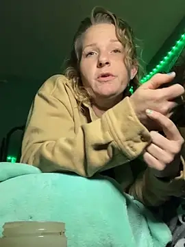 RagingRebecca's Webcam Show