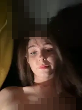 MilaBee's Webcam Show