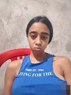 Zoe_Sweett18's Webcam Show