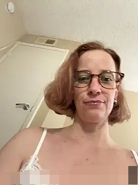 CreamedKitten's Webcam Show