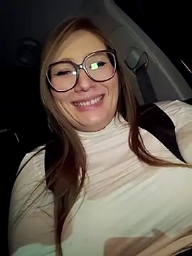 wildyoungNhorny's Webcam Show