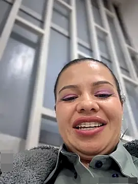 Ariana-07's Webcam Show