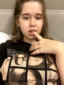 HornyGirlH's Webcam Show