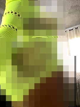 Mercedes_555's Webcam Show