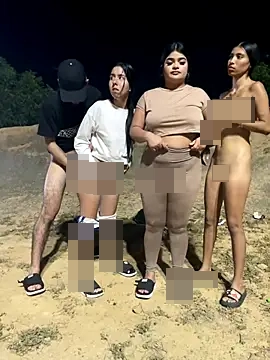 royalgirls_x's Webcam Show