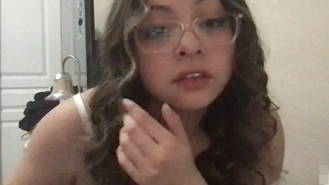 bunnygorl12's Webcam Show