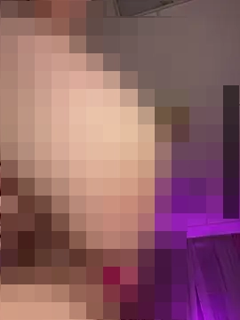 HugeBoobsAlice's Webcam Show