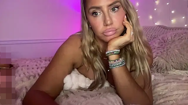 Fitnessbabe69's Webcam Show