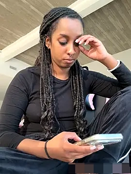 Your_Paris' Webcam Show