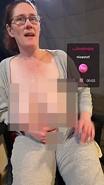 mrsnaughtypineapple's Webcam Show