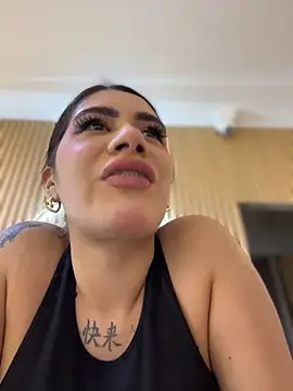 clarachanelricek's Webcam Show