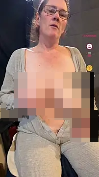 mrsnaughtypineapple's Webcam Show