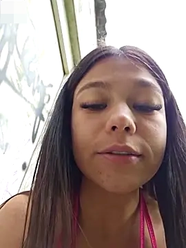 Alyshanon18's Webcam Show