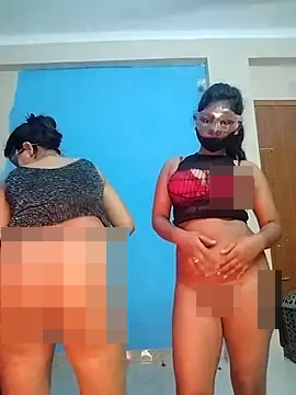 Sexy_dolls' Webcam Show