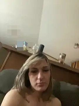 nicole9666's Webcam Show