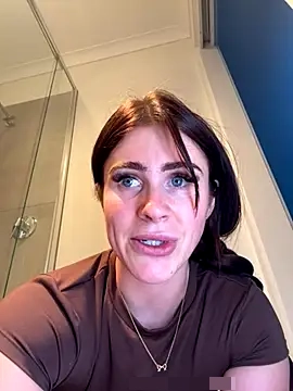 aus_queen's Webcam Show