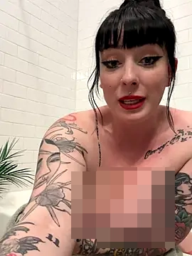 LoveDovexxx's Webcam Show