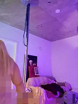 RaisingDaisy's Webcam Show