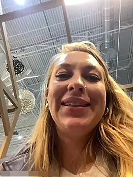 Sweet___Emily's Webcam Show