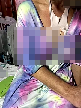 TrenaAnne's Webcam Show