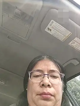 __valentina18's Webcam Show