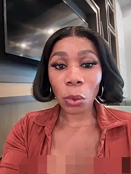 Belle___'s Webcam Show