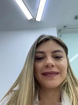 alicee16's Webcam Show