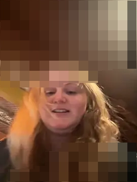 GingerSnap33's Webcam Show