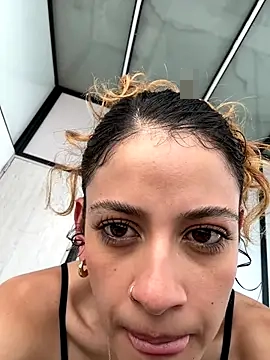 alana15's Webcam Show