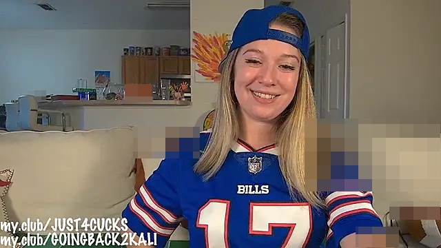 boomboomr00m's Webcam Show