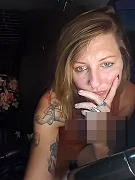 SheIsSomething's Webcam Show