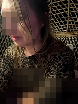 sophielove888's Webcam Show