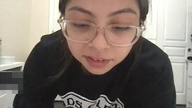 bunnygorl12's Webcam Show