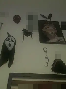 CUMQUEEN-XXX69's Webcam Show