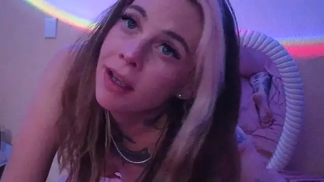 roxiebaby's Webcam Show