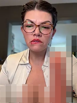 CarlaConnorTV's Webcam Show