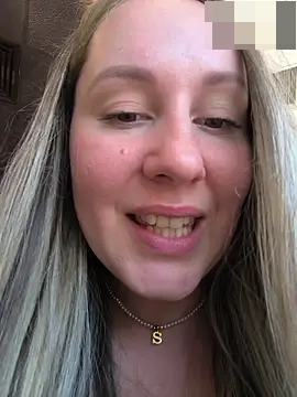 Mona_Plus' Webcam Show