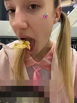 Lia__Love's Webcam Show