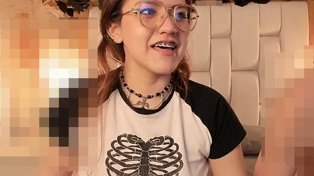 Daphne_And_Roger's Webcam Show